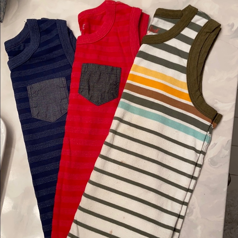 Lot of 3 tanks